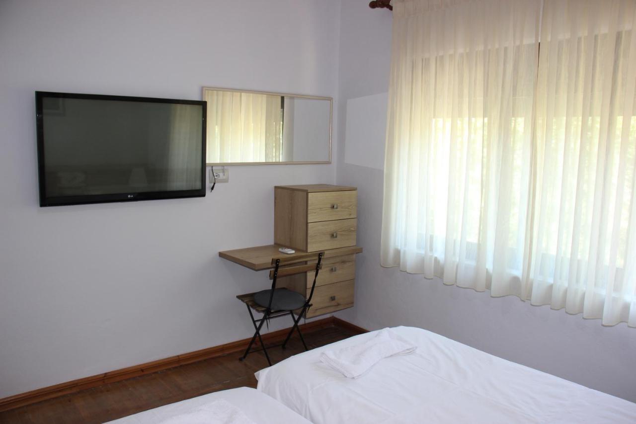 Ballo Apartments Gjirokastër Eksteriør billede
